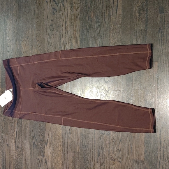 Fabletics leggings NWT - Picture 3 of 5